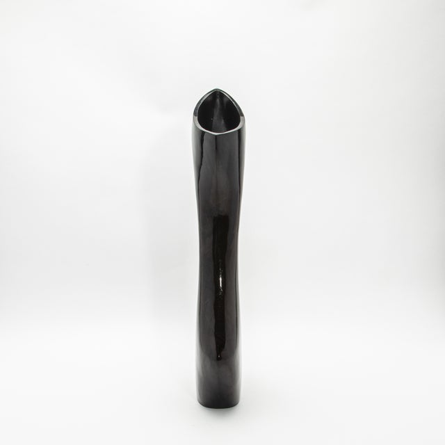 2020s Modern Sculptural Vase in Black Shell by R&y Augousti For Sale - Image 5 of 7