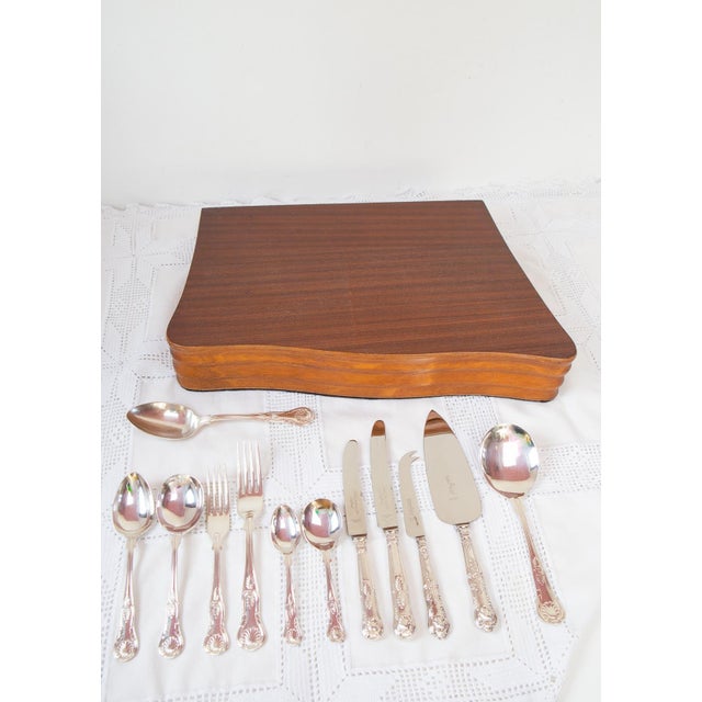 English Cutlery Set for 6 from Smith Seymour LTD Sheffield, 1960s, Set of 52 For Sale - Image 3 of 13