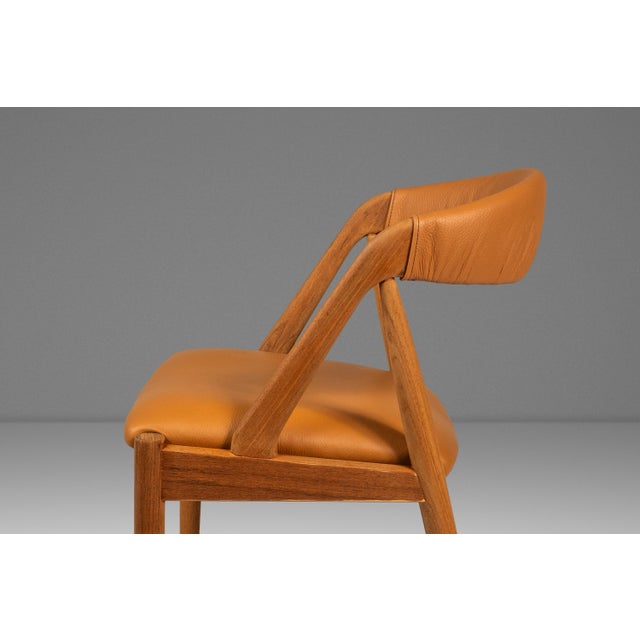 Set of Four (4) Mid-Century Danish Modern Model 31 Dining Chairs in Teak & Leather Attributed to Kai Kristiansen for Schou Andersen, Denmark, C. 1960s For Sale - Image 10 of 18