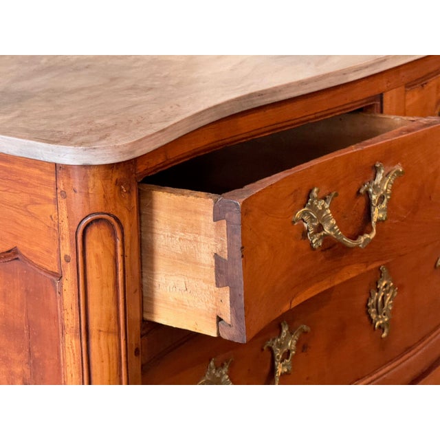 Brown 18th Century French Louis XV Walnut Serpentine Commode With Rococo Brasses For Sale - Image 8 of 14