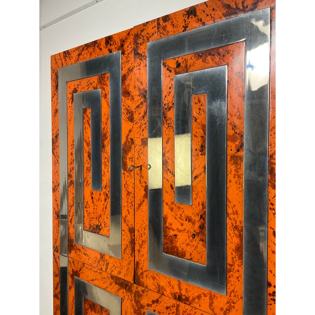 C. 1970s Custom Dry Bar Cabinet in Tortoiseshell Lacquer With Greek Key Motif For Sale - Image 11 of 12