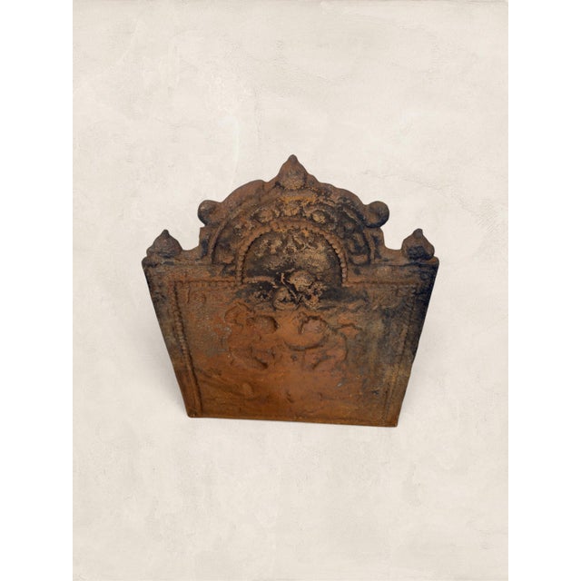 Contemporary 18th Century Antique English Cast Iron Pax Fireback, Dated 1679 For Sale - Image 3 of 4