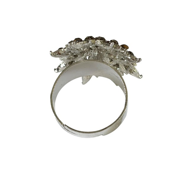 Mid-Century Modern Vintage Ring W Unique Flower Shape Size 7 Resizable For Sale - Image 3 of 5