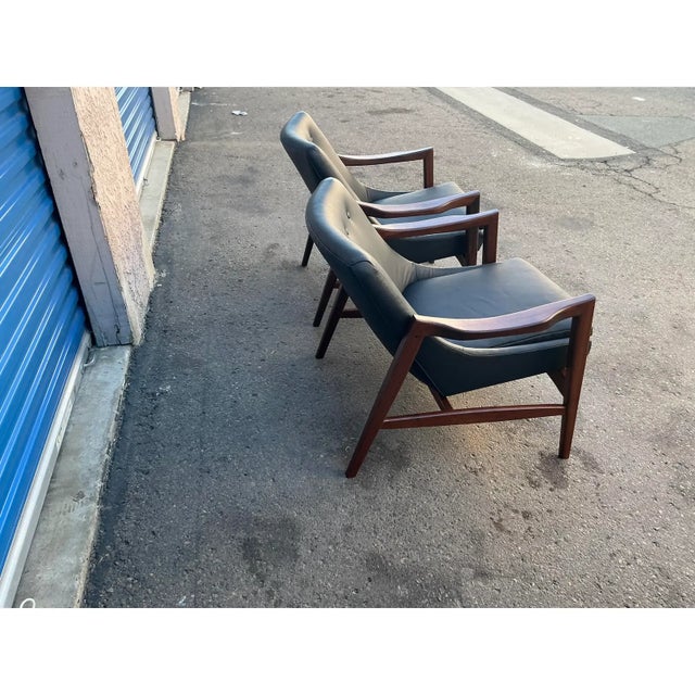 Black Modern Mid Century Black Leather Lounge Chairs With Ottomans For Sale - Image 8 of 9