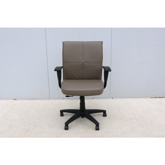 Fabulous, brand new Steelcase Turnstone Jacket ergonomic executive desk chair in taupe leather. The Jacket chair balances...