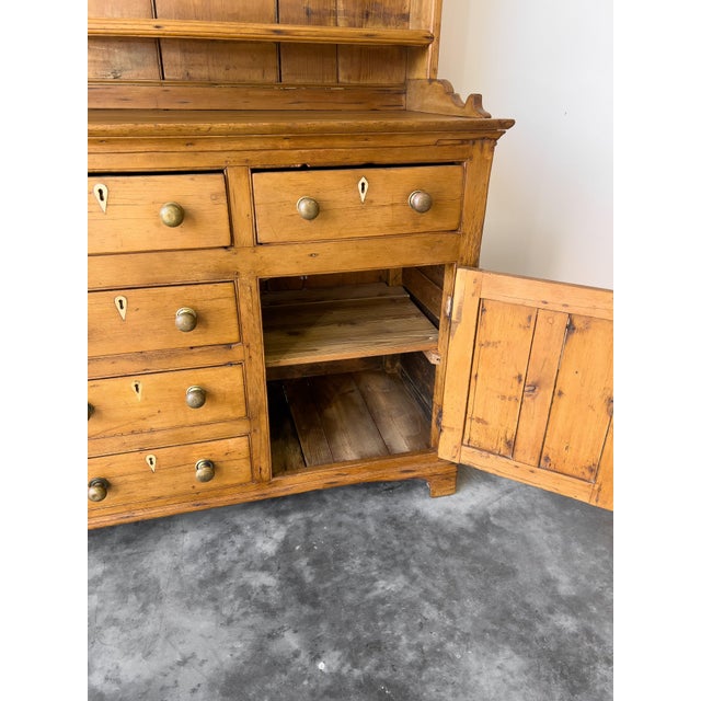 Tan Antique Victorian Pine Hutch With Brass Knobs | Kitchen Dresser For Sale - Image 8 of 8