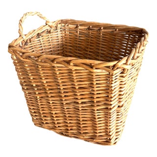 Large Woven Willow Country Basket With Handle For Sale