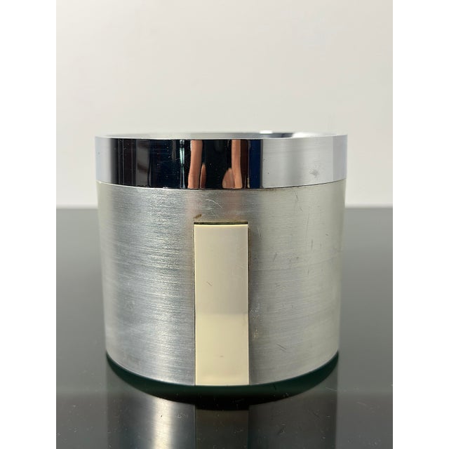 Mid-Century Modern Space Age Alarm Clock from Rhythm, Japan, 1970s For Sale - Image 3 of 9