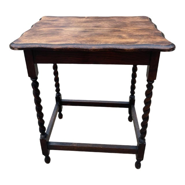Beautiful Vintage English Barley Twist Lamp Table For Sale