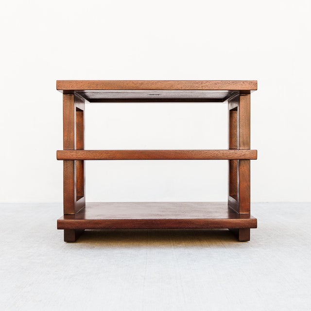 1940s 1940s Edward Wormley for Dunbar Model 4423 Tiered Mahogany Occasional Table For Sale - Image 5 of 15