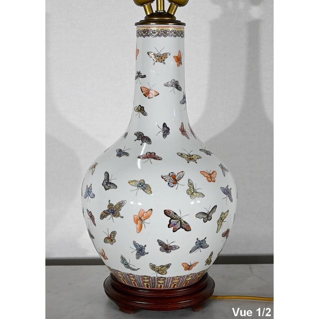 Butterflies Lamp in Chinese Porcelain, 1960 For Sale - Image 11 of 18