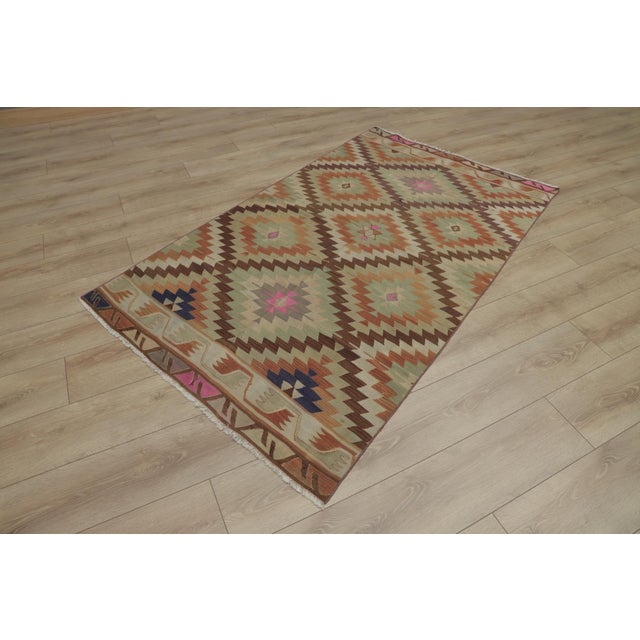 Size: 3.7 x 6.3 ft (111 x 193 cm) 44 x 76 inches Color: Beige, Green, Pink, Blue Material: 100% Hand Spun Organic Wool...