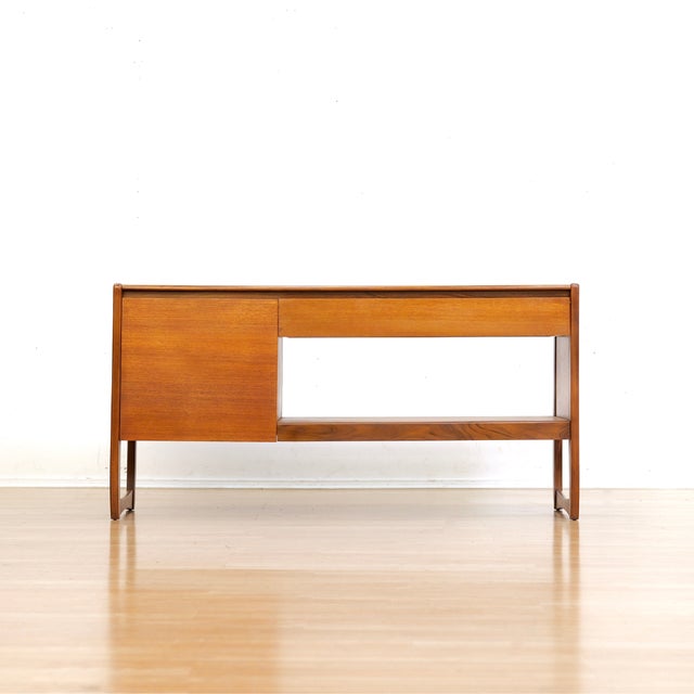 Mid-Century Modern 1960s Mid Century Teak Vinyl Record Media Unit Credenza For Sale - Image 3 of 9