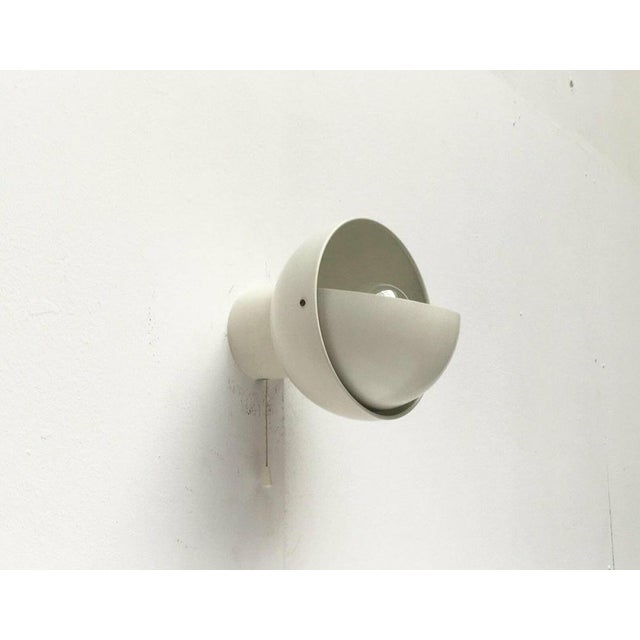 Mid-Century Dutch Space Age Wall Lamp by Radboud Van Beekum for Raak, 1960s For Sale - Image 18 of 18