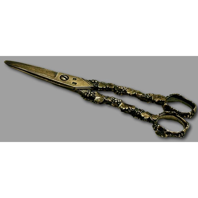 Early 19th Century Outstanding Fine Quality Antique London England Georgian Sterling Silver Grape Shears - Circa 1815 For Sale - Image 5 of 18