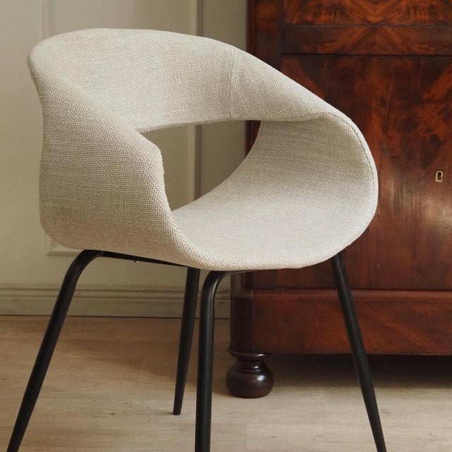 Modern Open Back Chair in Natural White Textured Fabric For Sale - Image 3 of 9