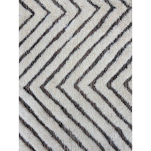 Mid-Century Modern Moroccan Interior Living Rug For Sale - Image 3 of 6