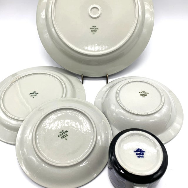 Anja Jaatinen-Winquist for Arabia Finland Saara 20-Piece Dinnerware Set For Sale - Image 11 of 11