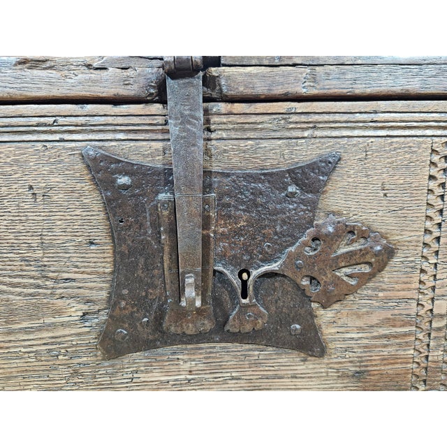 Museum exhibit. Antique English Gothic chest from the 15th century, made of oak. The original dates from around 1450-1520....