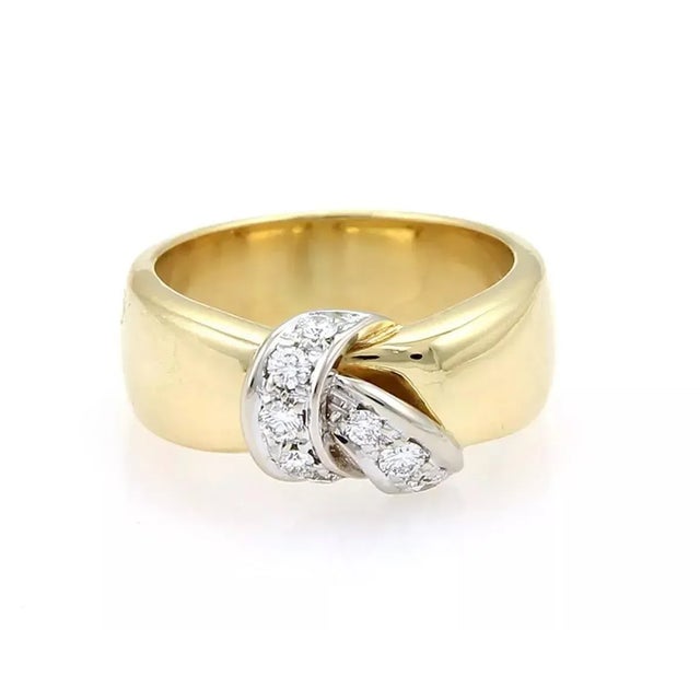 Contemporary Pomellato Diamonds 18k Two Tone Gold Ribbon Wrap Band Ring, Size 6.5 For Sale - Image 3 of 6