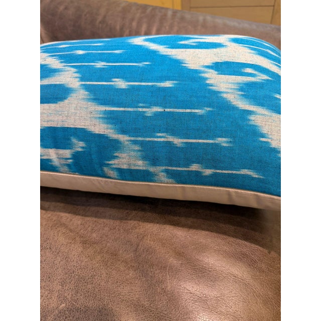 1990s Wave Pattern Ikat Lumbar Pillow Cover For Sale - Image 11 of 13