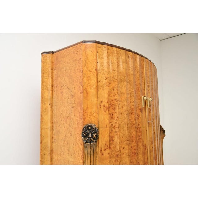 Art Deco Burr Walnut Cocktail Cabinet from Harry and Lou Epstein, 1920s For Sale - Image 10 of 16