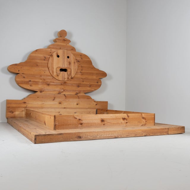 Brown La Bocca Della Verità Bed by Mario Ceroli for Poltronova, Italy, 1972 For Sale - Image 8 of 18