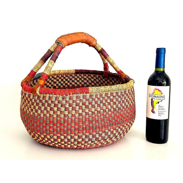 African Bolga Grass Market Basket With Leather Handles For Sale In Miami - Image 6 of 8