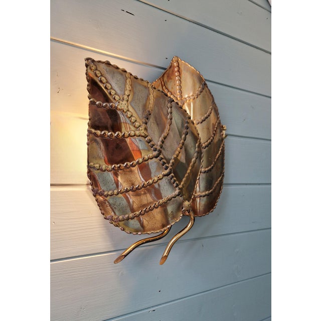 Maison Jansen Floral Wall Sconce in Brass from Maison Jansen, France, 1970s For Sale - Image 4 of 11