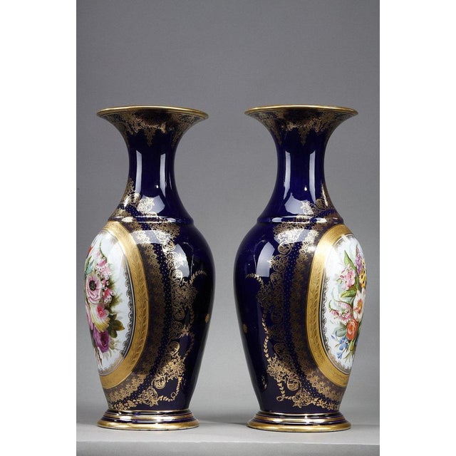 Large Valentine Blue Background Porcelain Vases, 1870s, Set of 2 For Sale - Image 3 of 18