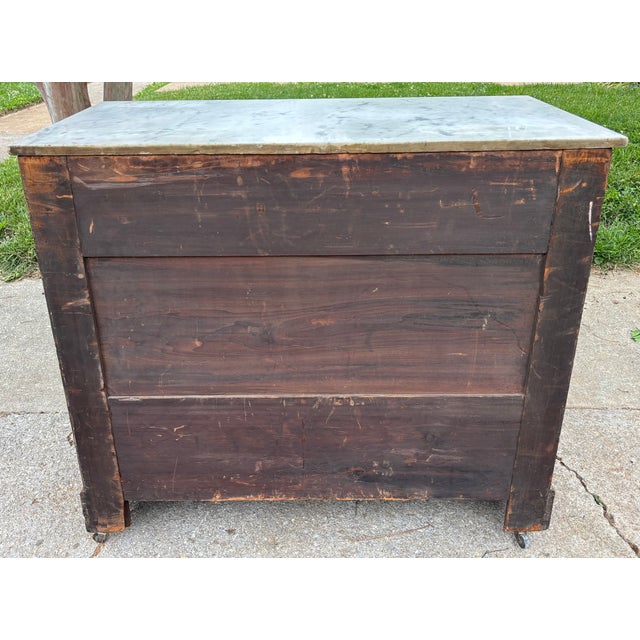19th Century American Flame Mahogany Veneer Marble Top Commode Chest For Sale - Image 11 of 18