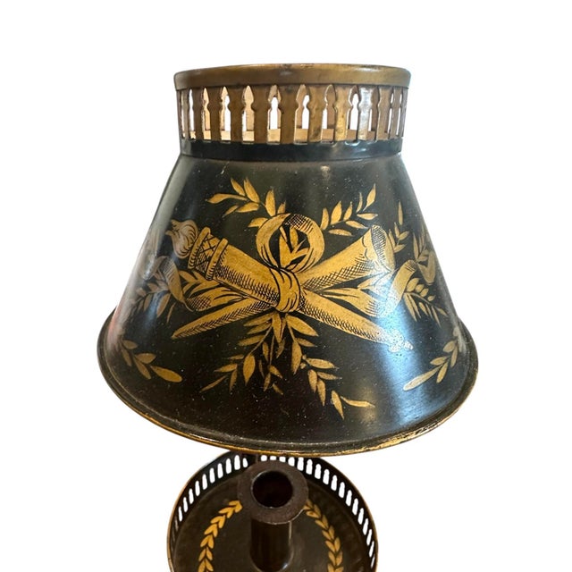 Early 20th Century Black French Tole / Toleware Bouillotte Candle Lamp With Gilt / Gold Accents For Sale In Dallas - Image 6 of 8