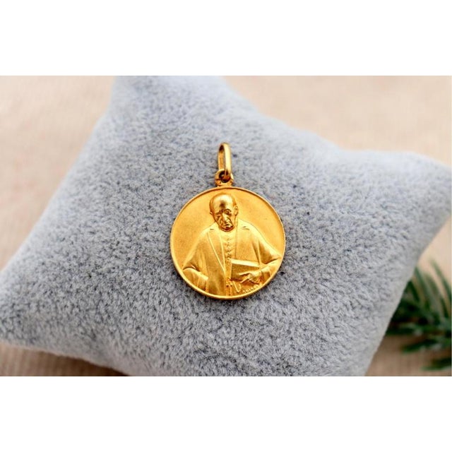 19.2k Gold Pendant For Sale - Image 6 of 6