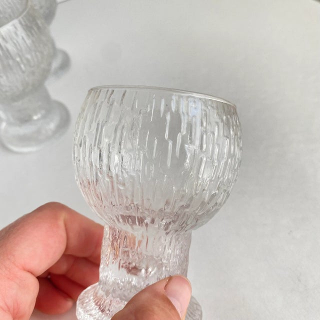 1970s Iittala Kekkerit Finland Icicle Crystal Wine Sherry Cordial Drinking Barware- Set of 8 Vintage 1970s Mid Century For Sale - Image 5 of 10