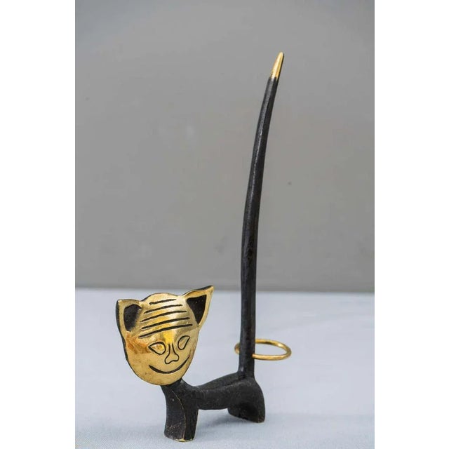 Mid-Century Modern Brass Cat Ring Holder Attributed to Richard Rohac , 1950s For Sale - Image 3 of 8