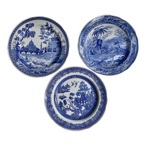 Late 20th Century Trio of Varied Spode Collection Blue & White Chinoiserie Dinner Plates