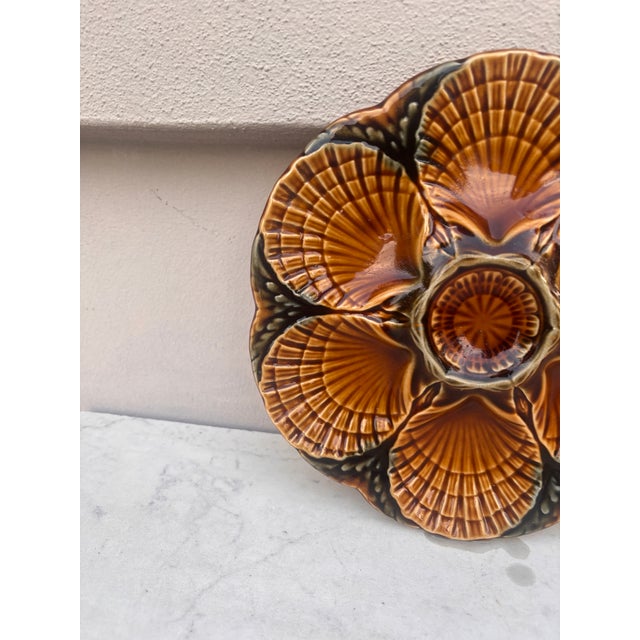 Mid-Century Modern Majolica Oyster Plate Sarreguemines Circa 1950 For Sale - Image 3 of 4