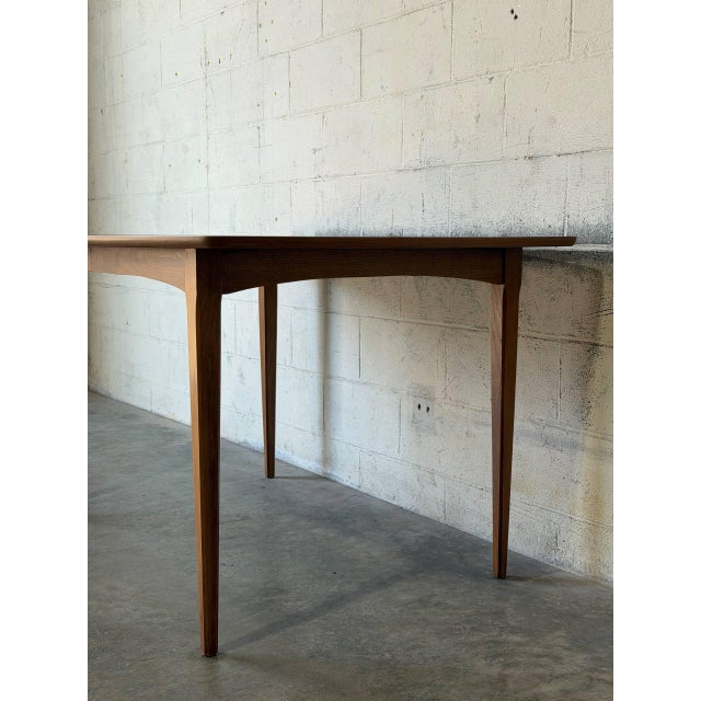 Classic Oak Fixed-Top Rectangular Dining Table With Tapered Legs Mid-Century Modern 1960s For Sale - Image 10 of 10