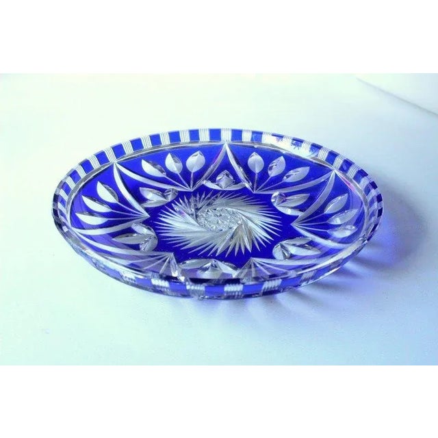 Large hand cut to clear engraved bohemian crystal glass bowl - in excellent vintage condition without chips diameter...