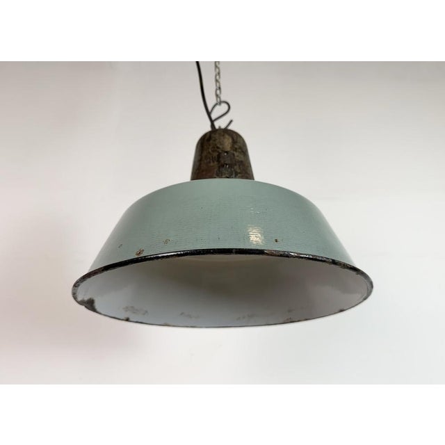 1960s Industrial Petrol Enamel Factory Lamp with Cast Iron Top, 1960s For Sale - Image 5 of 18