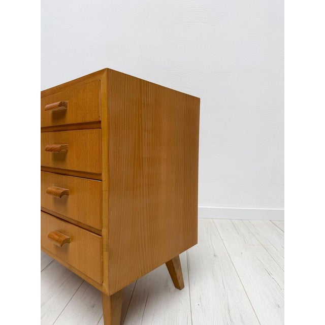 Mid-Century Modern Oak Chest of Drawers, 1960s For Sale - Image 4 of 8
