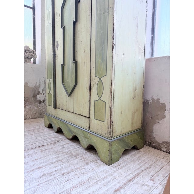 Forest Green Alsatian Polychrome Wardrobe, 1800 For Sale - Image 8 of 18