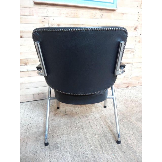 Barber Armchair with Chrome Frame and Black Leatherette Upholstery, 1960s For Sale - Image 4 of 7