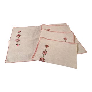 Vintage Floral Embroidered Linen Placemats - Set of 4 For Sale