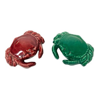 1950s Vintage Boho Chic Coastal Trompe L’Oeil Style Crab Salt & Pepper Shakers - A Pair For Sale