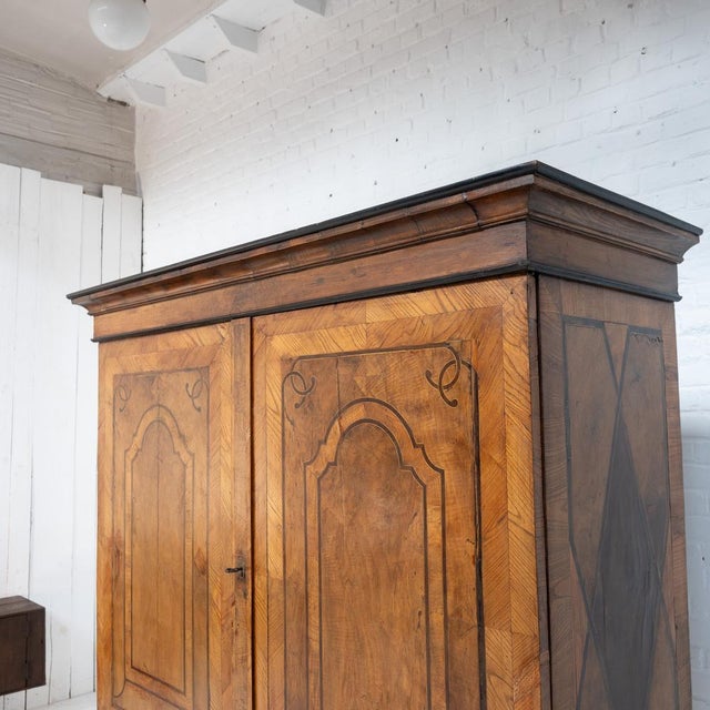 Oak and Walnut 2-Door Cabinet, 18th Century For Sale - Image 9 of 18