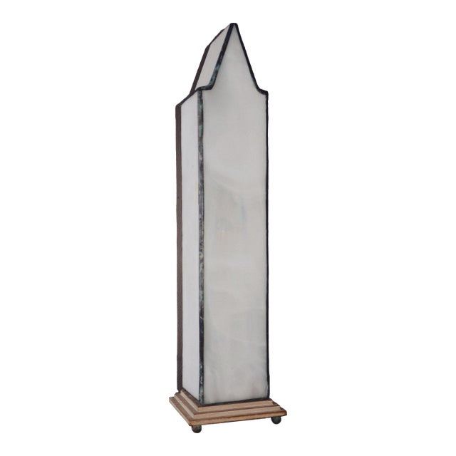 Late 20th Century Architectural Leaded Glass Obelisk Table Lamp For Sale
