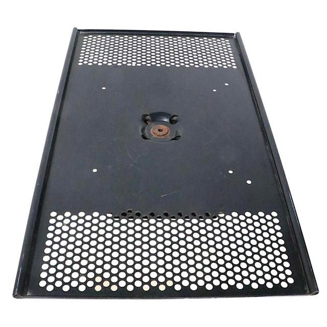 Metal Pr. Space Age Saarinen Style Pedestal Speaker Tables C. 1970's For Sale - Image 7 of 16