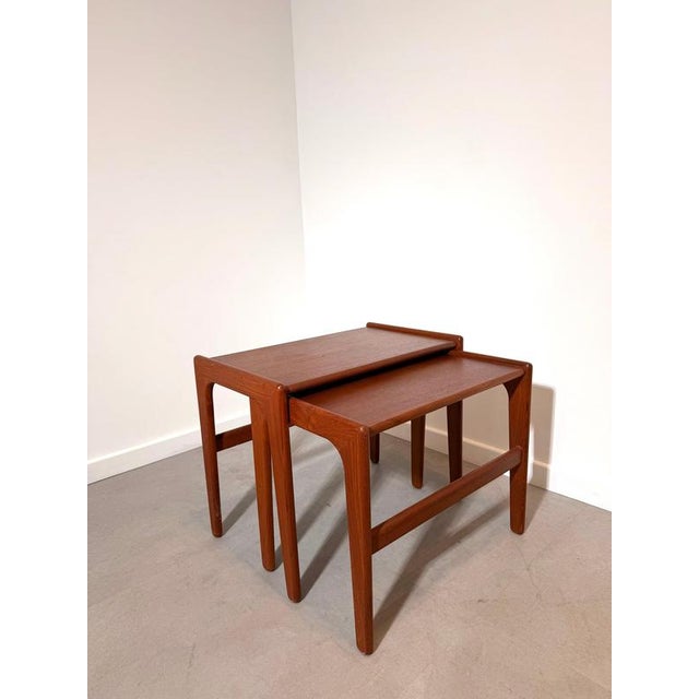 Vintage Danish Nesting Tables in Teak, Set of 2 For Sale - Image 5 of 5