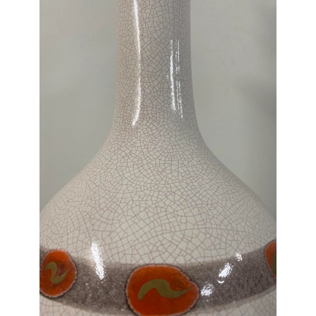 Mid Century Modern Crackle Glaze & Hand Painted Table Lamp C.1950s For Sale In San Francisco - Image 6 of 8